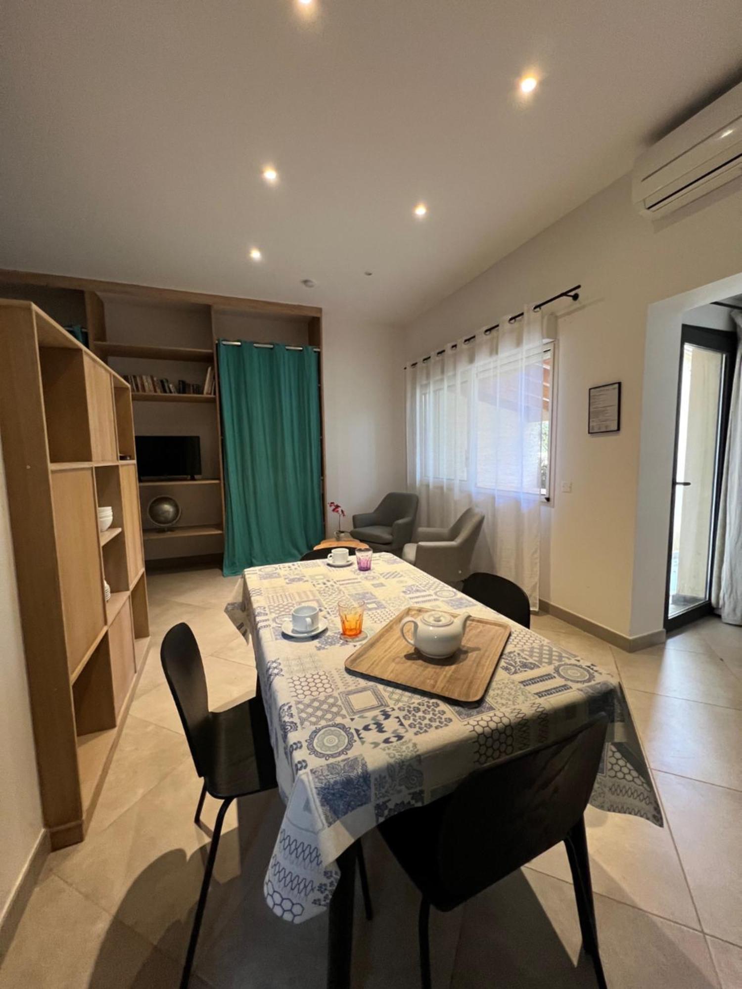 Residence Casa Cintrone Порто Поло Екстериор снимка